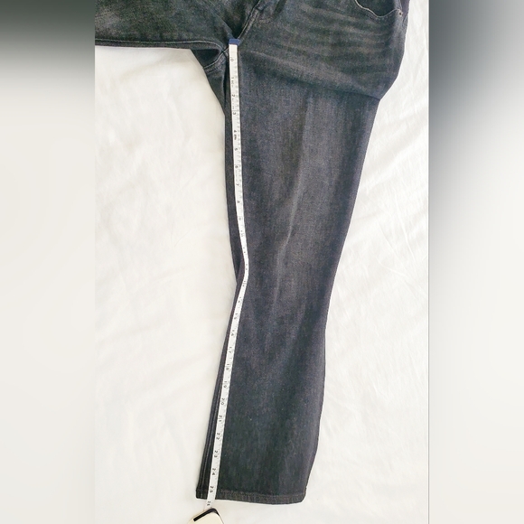 Maternity Hatch + Vintage Patti Denim Jeans - Set Of 3 Blue, Ivory, Black - Picture 16 of 16